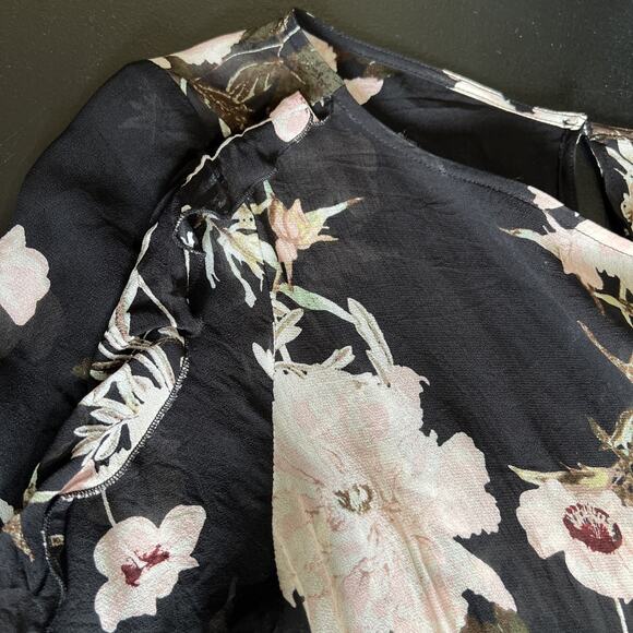 Lucky Brand Blouse Medium Dark Floral Black Pink Bell Sleeve Ruffle Whimsigoth - Picture 14 of 14